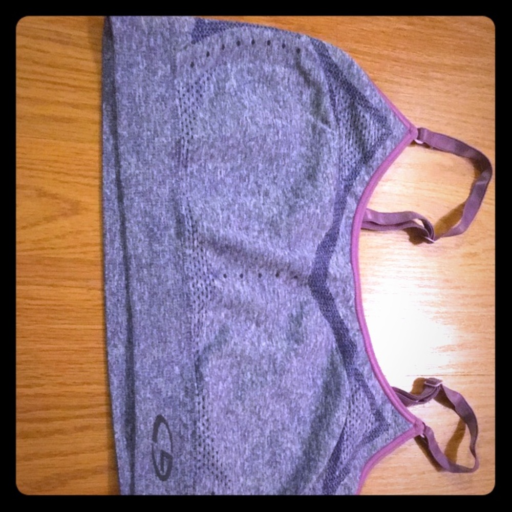 Sports bra